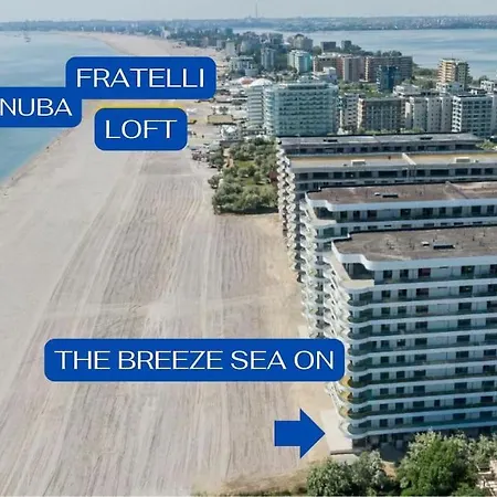 Apartment The Breeze Sea On